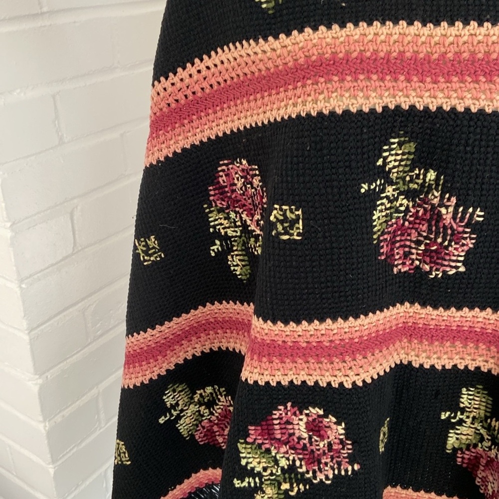 Classic Rose Design Knitted With Cross-stitch Overlay Throw Afagan Blanket Shaw - Picture 8 of 8